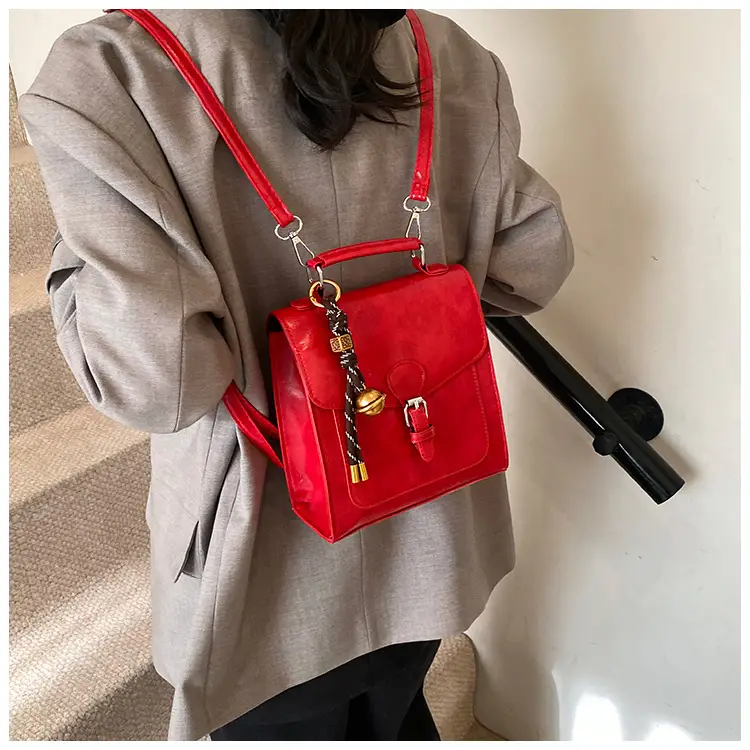 Black Leather Shoulder Crossbody Bag for Women 2025 — feature 10