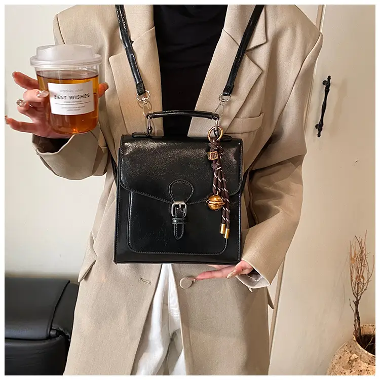 Black Leather Shoulder Crossbody Bag for Women 2025 — feature 18