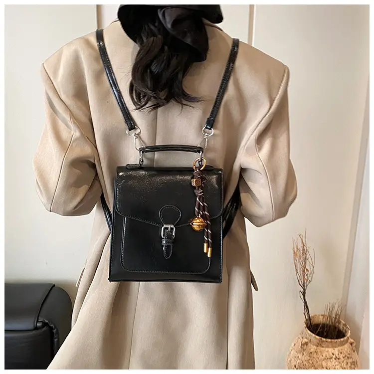 Black Leather Shoulder Crossbody Bag for Women 2025 — feature 19