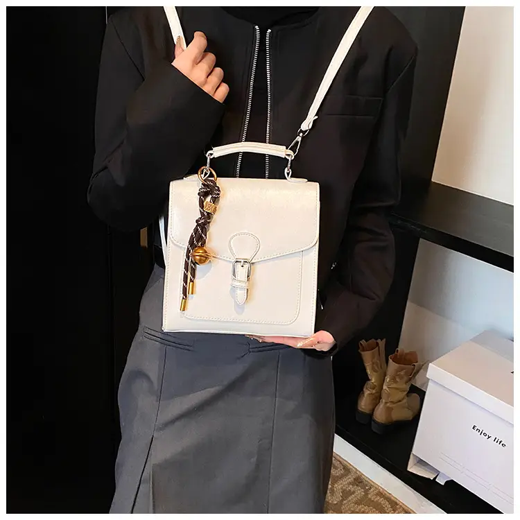 Black Leather Shoulder Crossbody Bag for Women 2025 — feature 6
