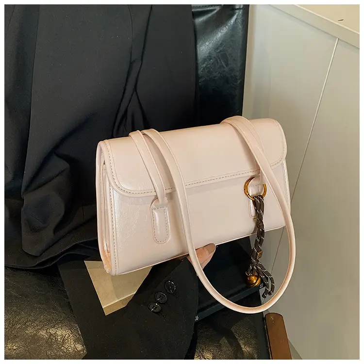 Women's One Shoulder Bag with Chain Strap Beige Large Capacity — feature 10