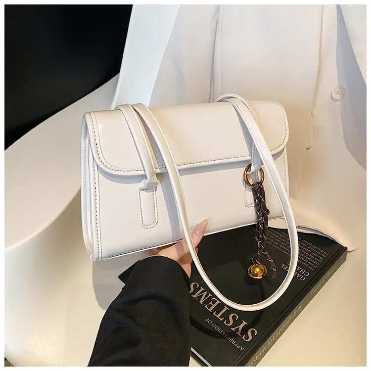 Women's One Shoulder Bag with Chain Strap Beige Large Capacity — feature 23