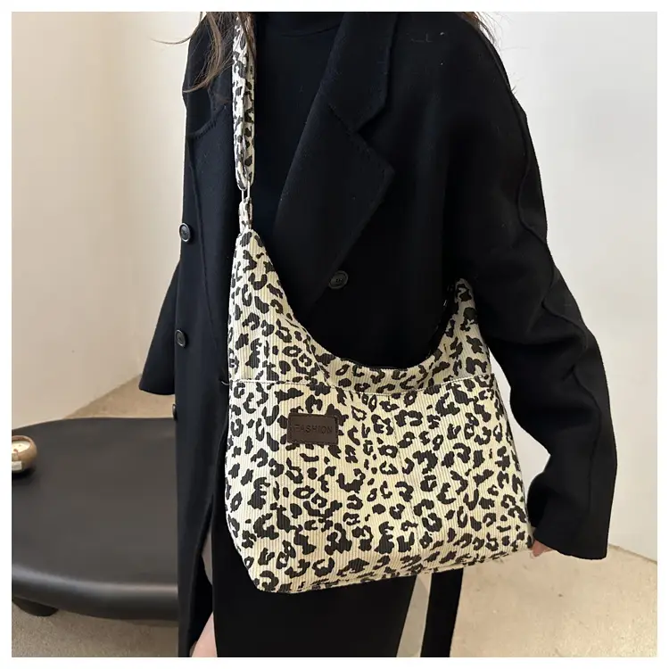 Leopard Tote Bag Large Capacity Underarm Shoulder Bag — feature 12