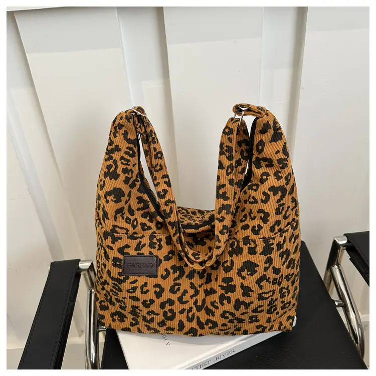 Leopard Tote Bag Large Capacity Underarm Shoulder Bag — feature 23