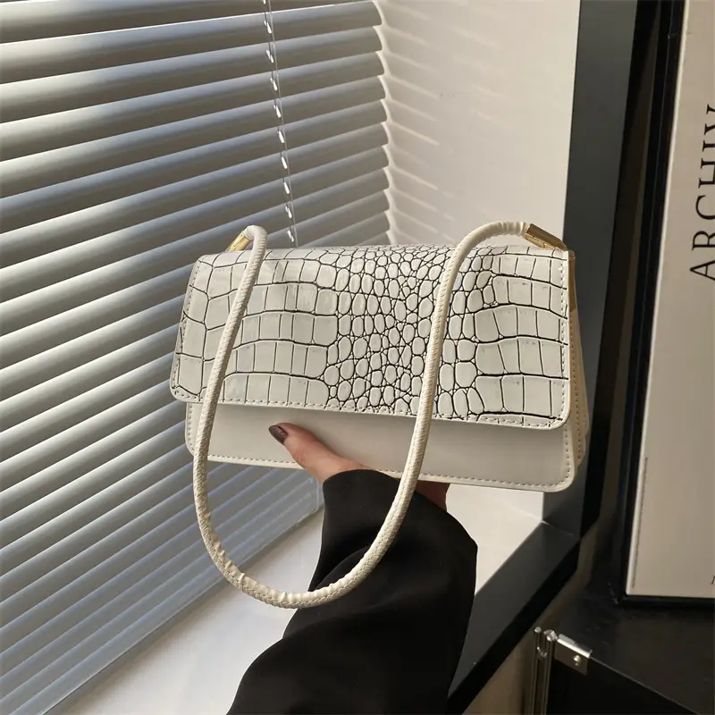Elegant Croc Leather Handbag Set of 5 Colors - Image 7
