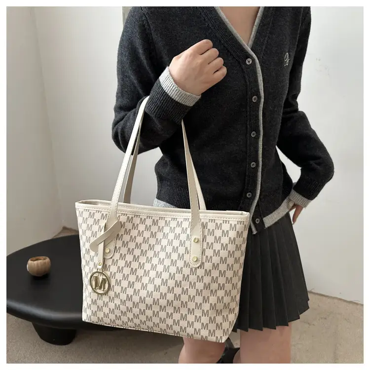 Women's 2025 Spring Fashion Shoulder Bags Large Capacity — feature 11