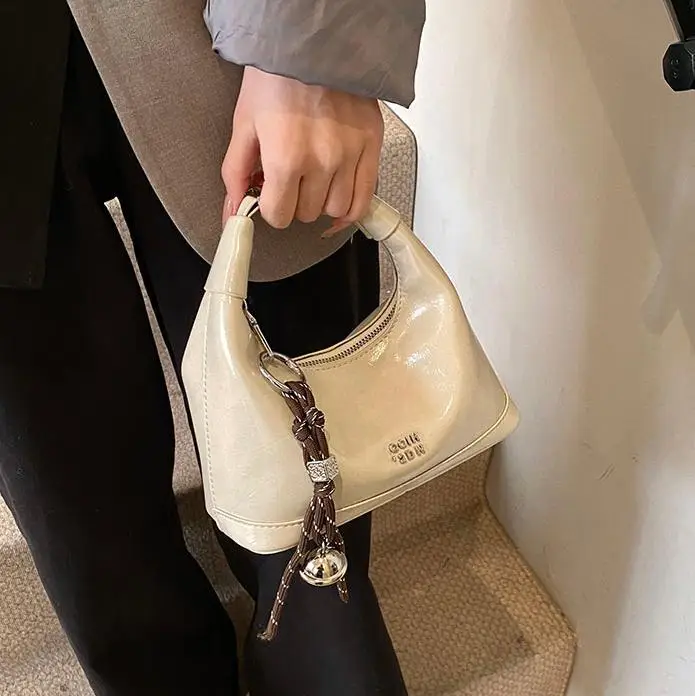 Black Retro Handbag Women's 2025 New - Image 7