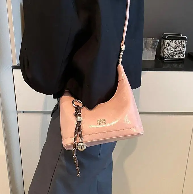 Black Retro Handbag Women's 2025 New - Image 8