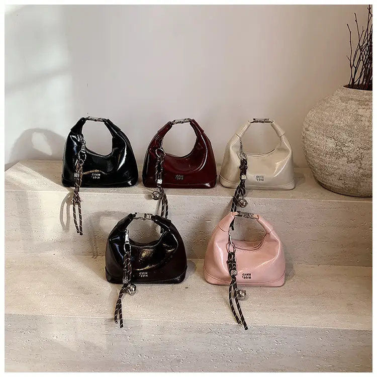 Black Retro Handbag Women's 2025 New — feature 13