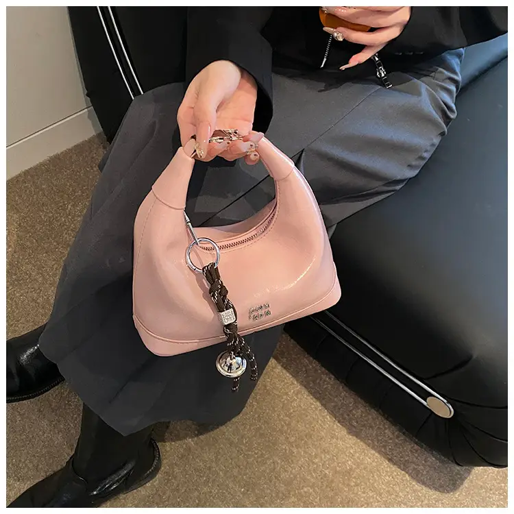 Black Retro Handbag Women's 2025 New — feature 14