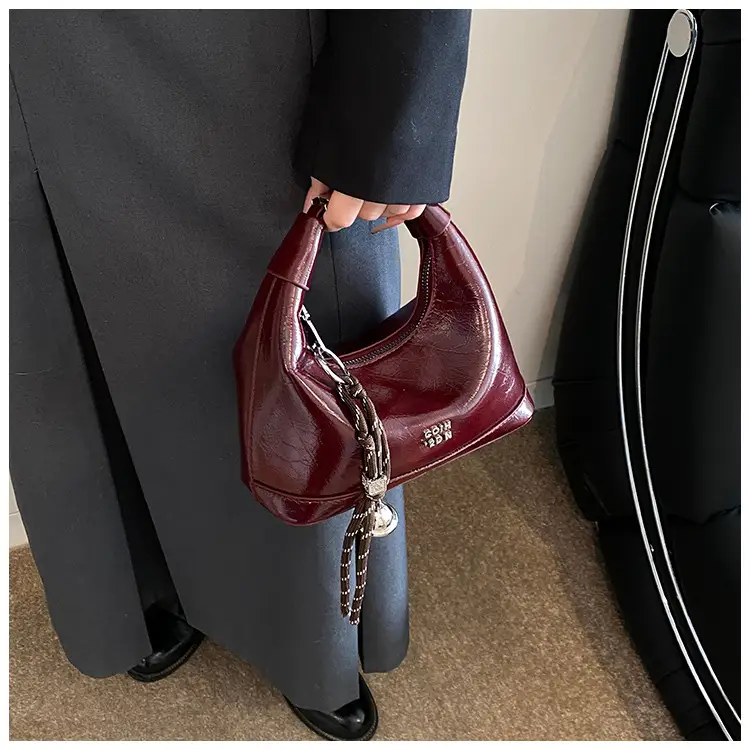 Black Retro Handbag Women's 2025 New — feature 17
