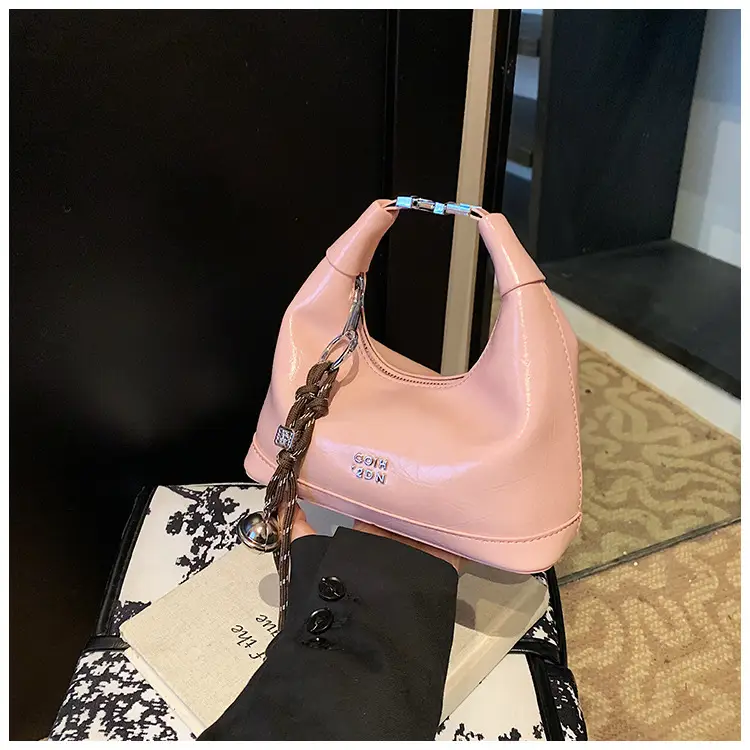 Black Retro Handbag Women's 2025 New — feature 23