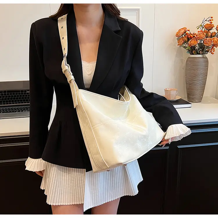 Women's Black Velvet Crossbody Bag Large Capacity — feature 21