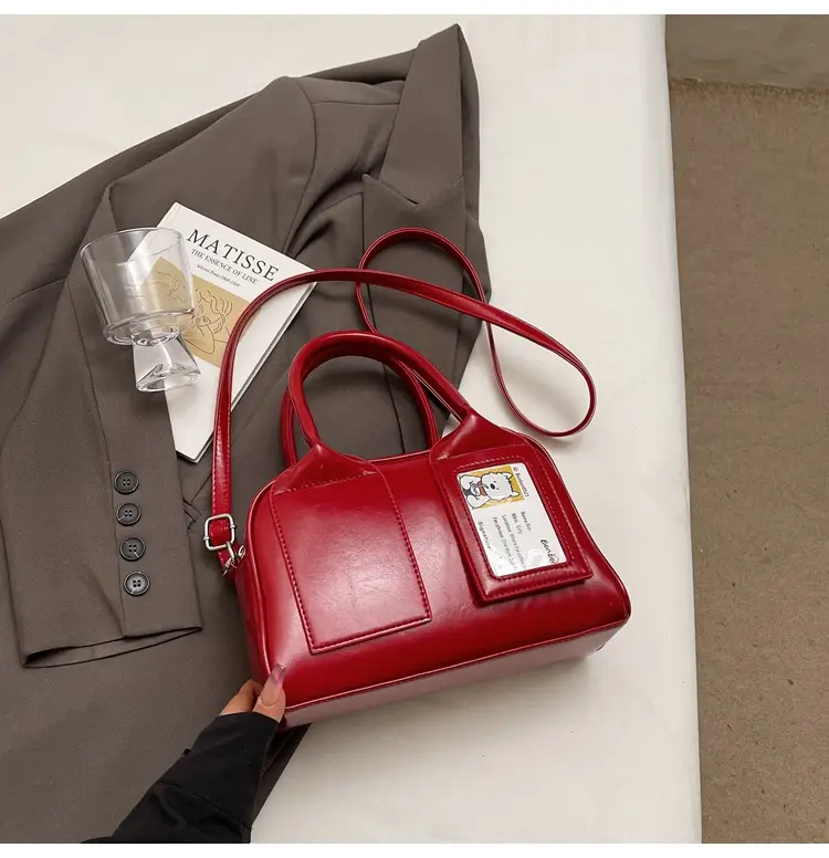 Red High-end Shoulder Crossbody Bag for Women - Image 4