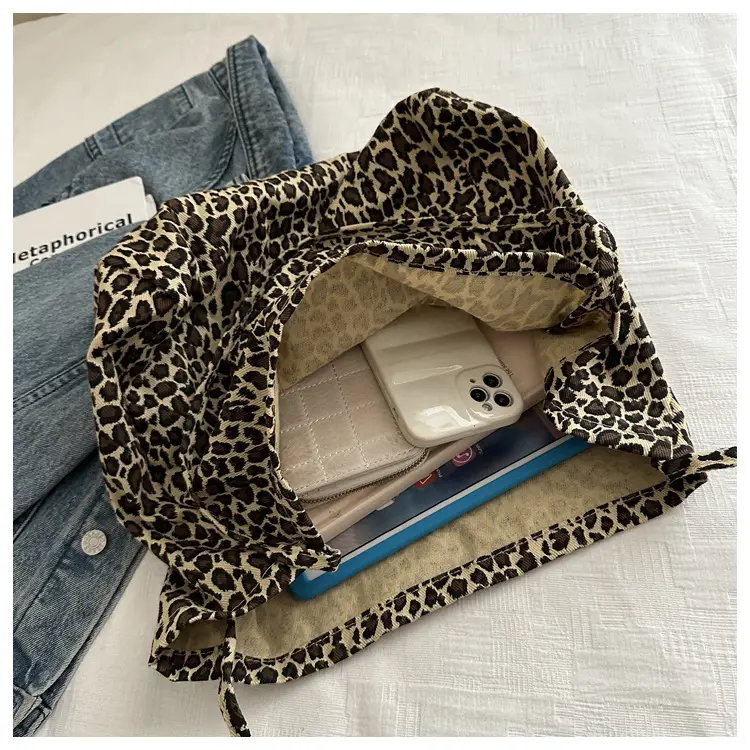 Leopard Print Women's Large Capacity Shoulder Bag — feature 10