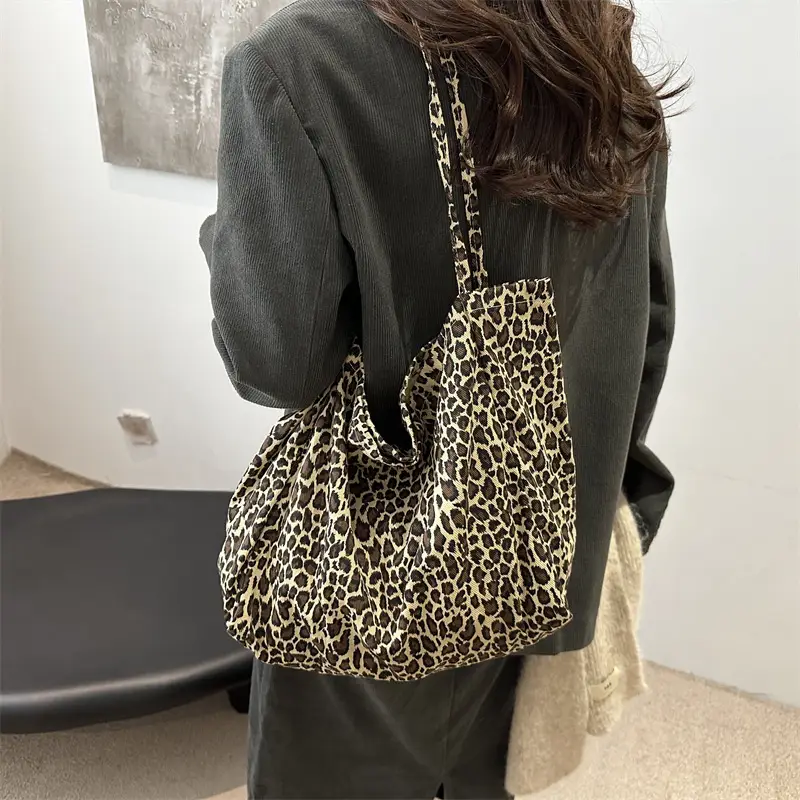 Leopard Print Women's Large Capacity Shoulder Bag — feature 20