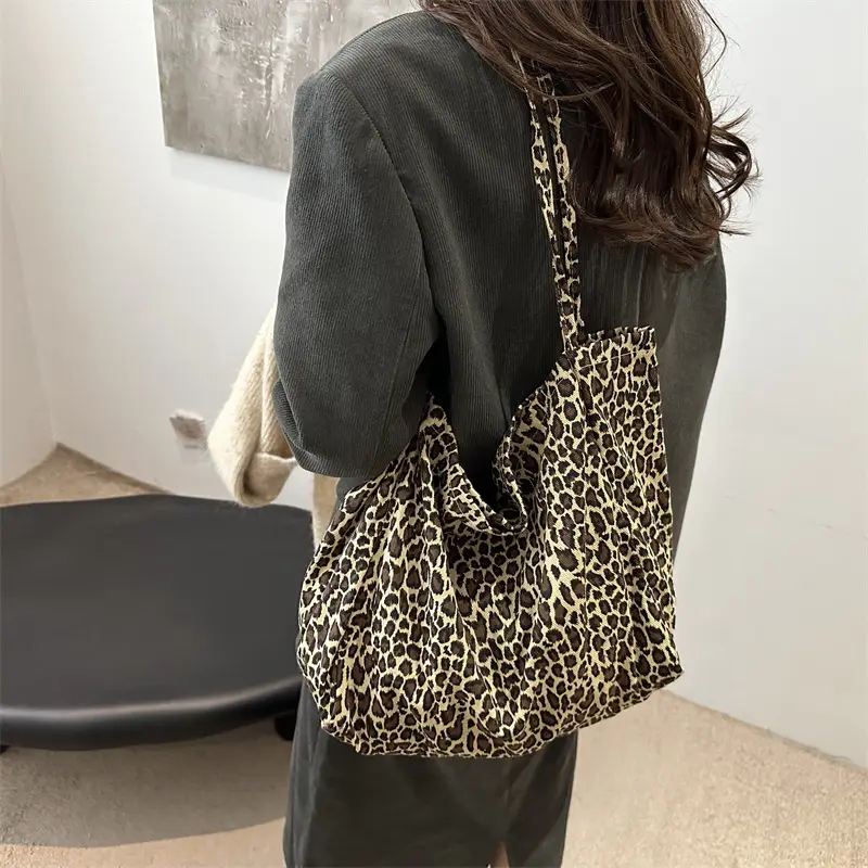 Leopard Print Women's Large Capacity Shoulder Bag — feature 21