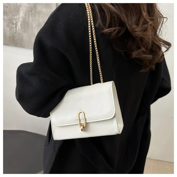 White Western Style Shoulder Bag with Gold Chain — feature 9