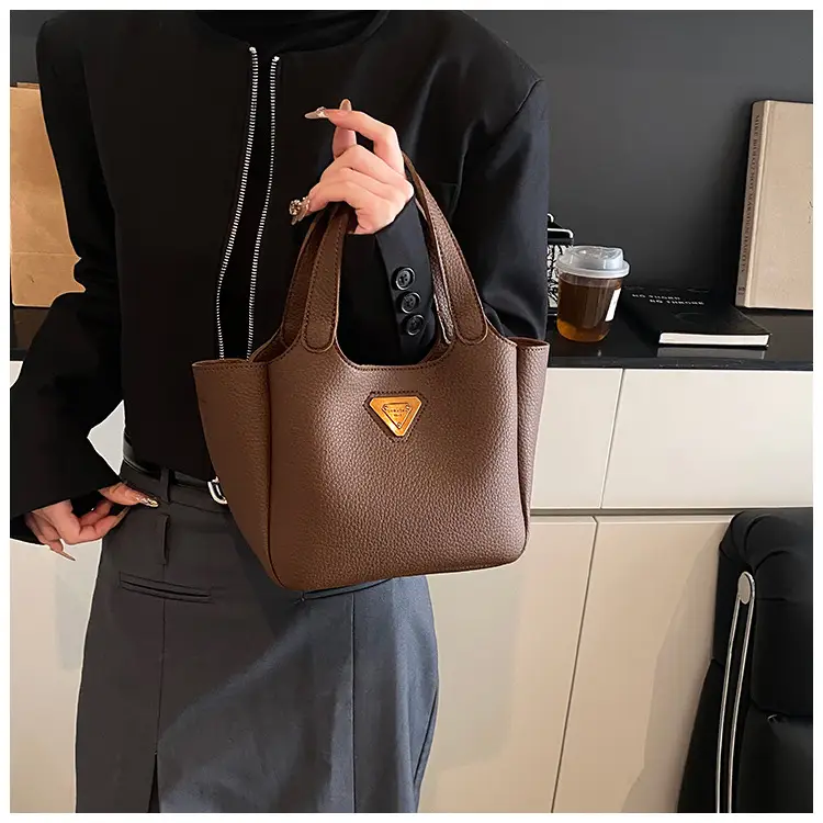 Women's Black Leather Shoulder Crossbody Bag 2025 New Arrival — feature 14