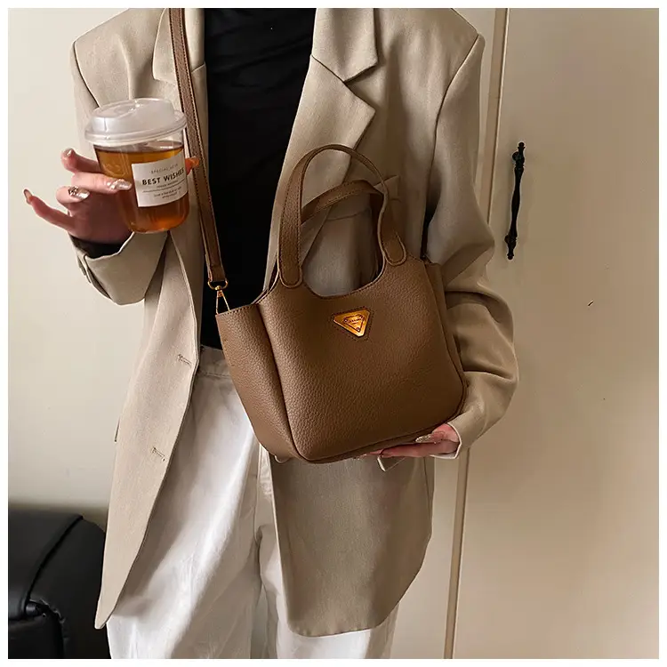 Women's Black Leather Shoulder Crossbody Bag 2025 New Arrival — feature 21