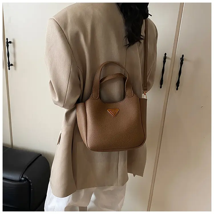 Women's Black Leather Shoulder Crossbody Bag 2025 New Arrival — feature 22