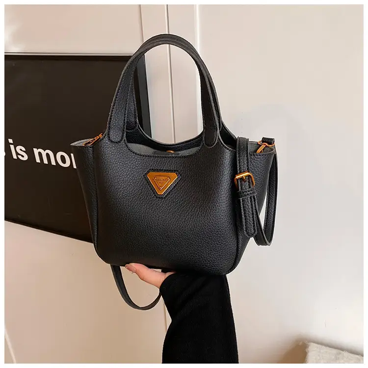 Women's Black Leather Shoulder Crossbody Bag 2025 New Arrival — feature 29