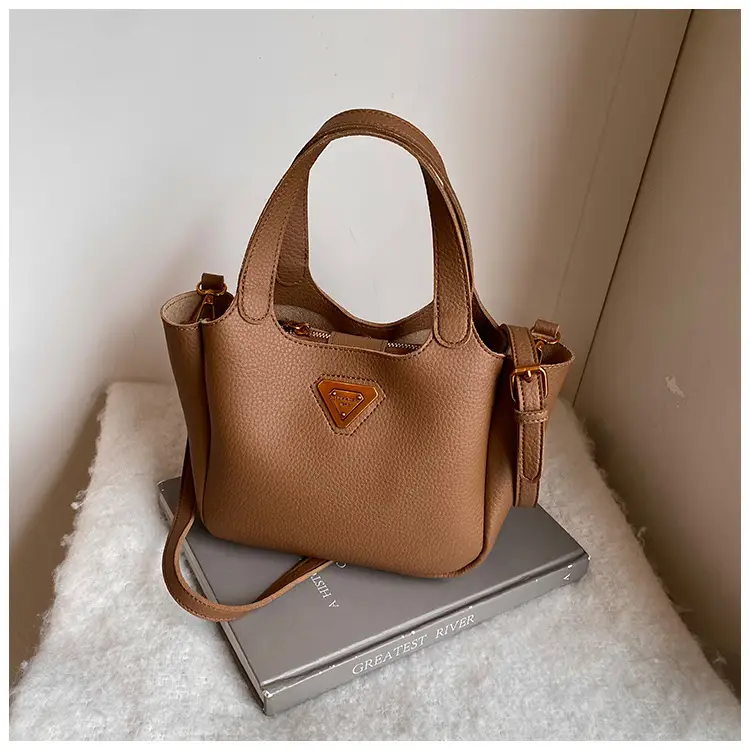 Women's Black Leather Shoulder Crossbody Bag 2025 New Arrival — feature 33