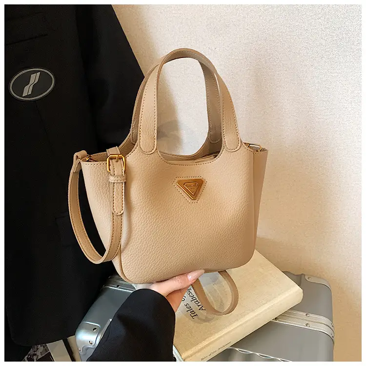 Women's Black Leather Shoulder Crossbody Bag 2025 New Arrival — feature 36