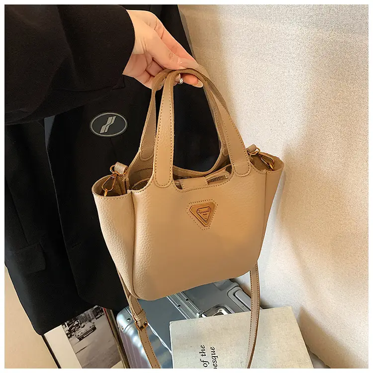 Women's Black Leather Shoulder Crossbody Bag 2025 New Arrival — feature 37