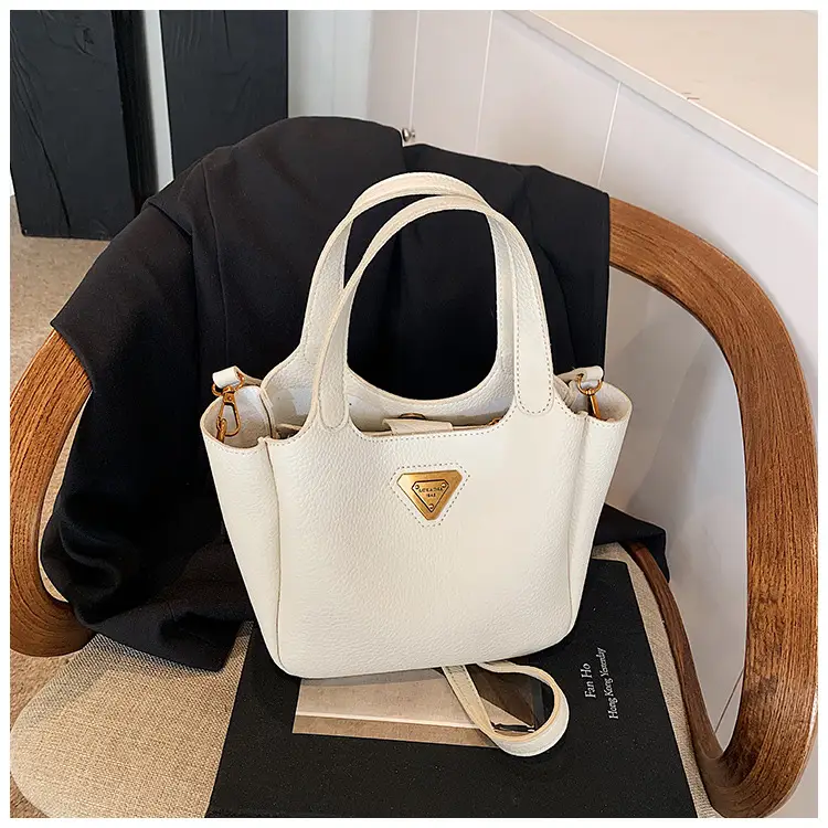 Women's Black Leather Shoulder Crossbody Bag 2025 New Arrival — feature 38