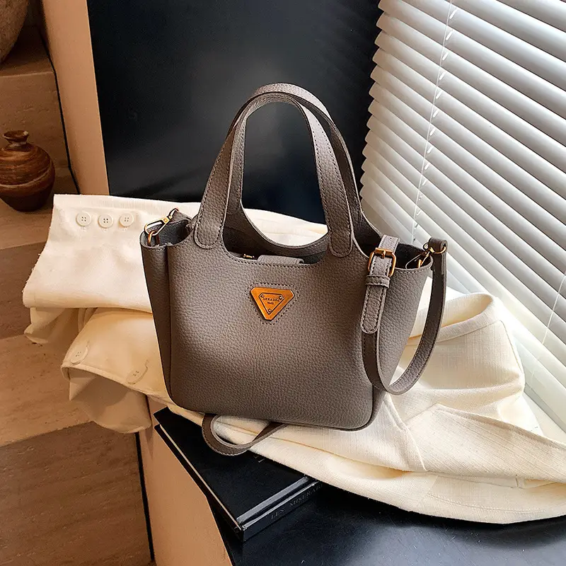 Women's Black Leather Shoulder Crossbody Bag 2025 New Arrival - Image 4