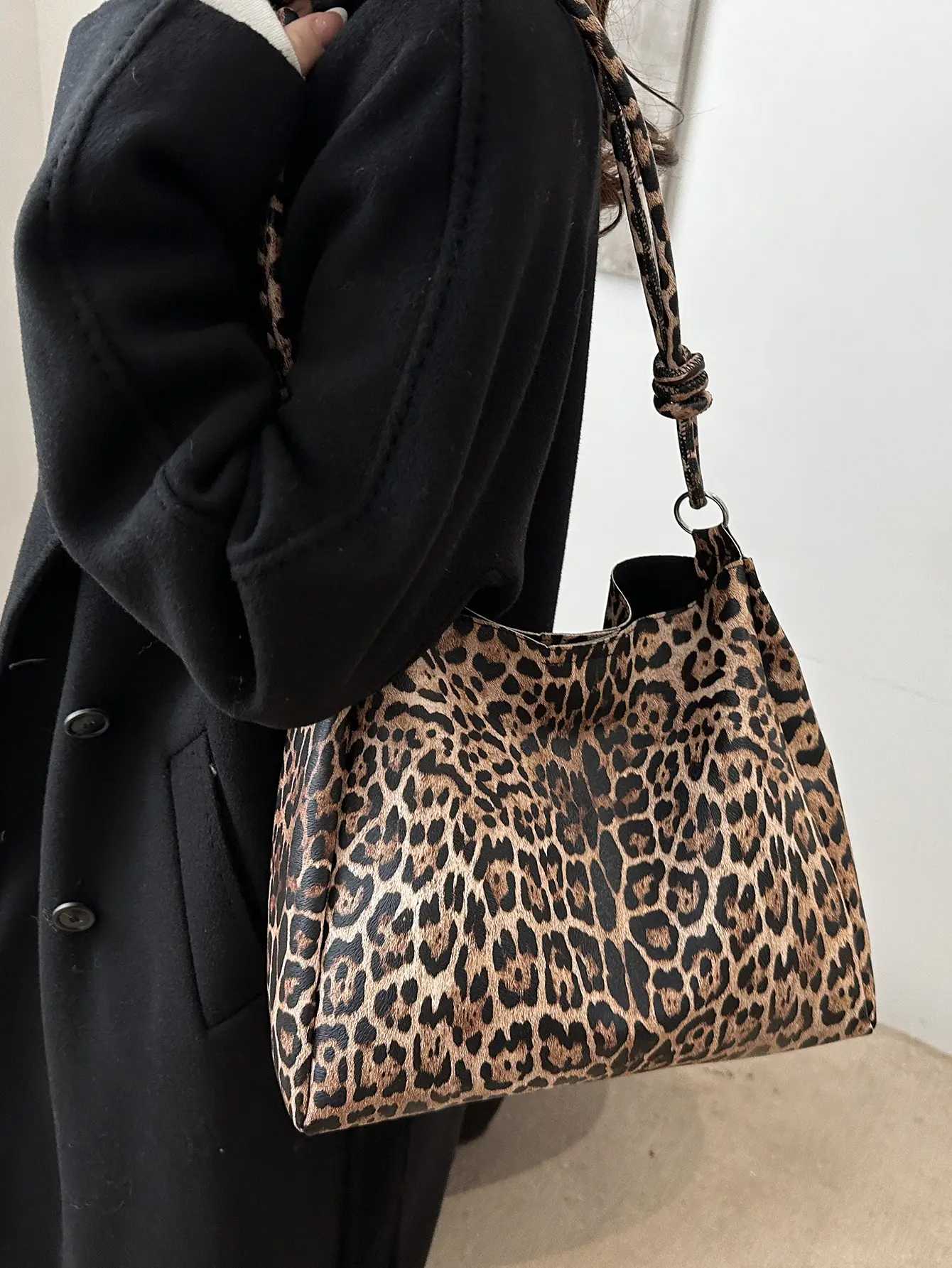 Leopard Print Women's Large Tote Bag 2025 - Image 4