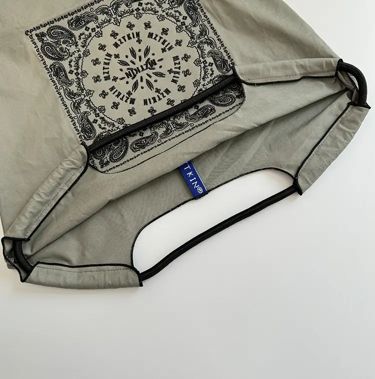 Exquisite Embroidered Nylon Shopping Bag for Women — feature 5