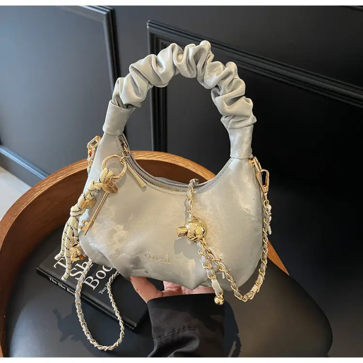 Women Pleated Shoulder Bag Beige Gold Chain 2025 — feature 15
