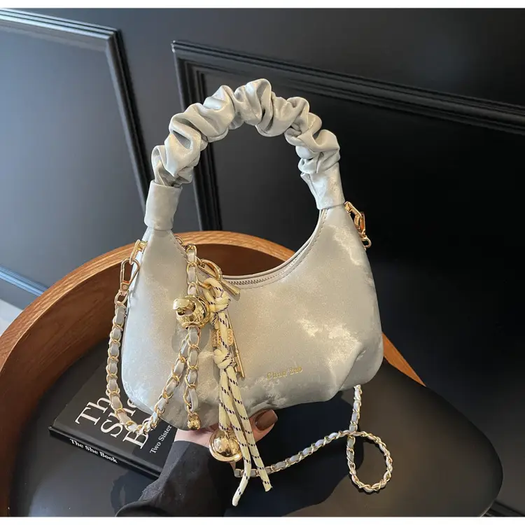 Women Pleated Shoulder Bag Beige Gold Chain 2025 — feature 16
