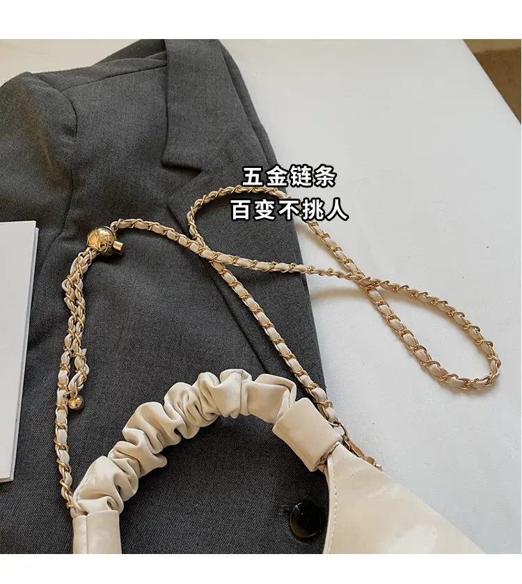 Women Pleated Shoulder Bag Beige Gold Chain 2025 — feature 3