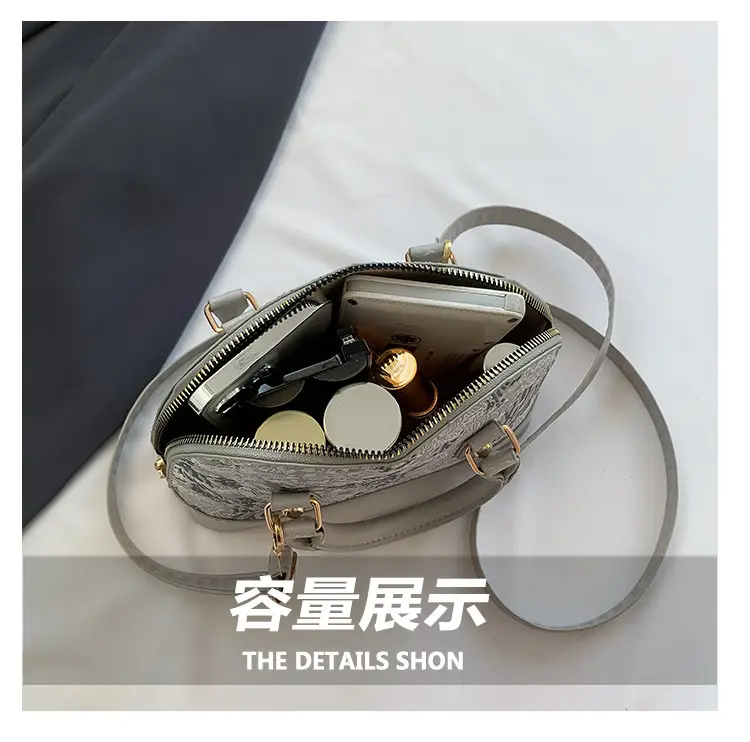 Women's Crossbody & Shoulder Bags 2025 Spring Collection — feature 7