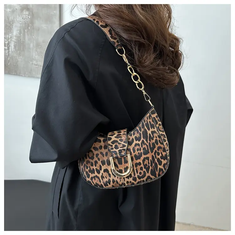 Leopard Print Large Capacity Crossbody Bag Women — feature 10