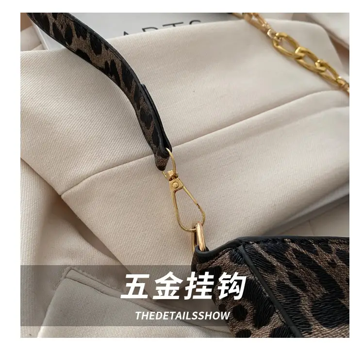 Leopard Print Large Capacity Crossbody Bag Women — feature 5
