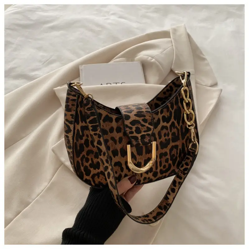 Leopard Print Large Capacity Crossbody Bag Women