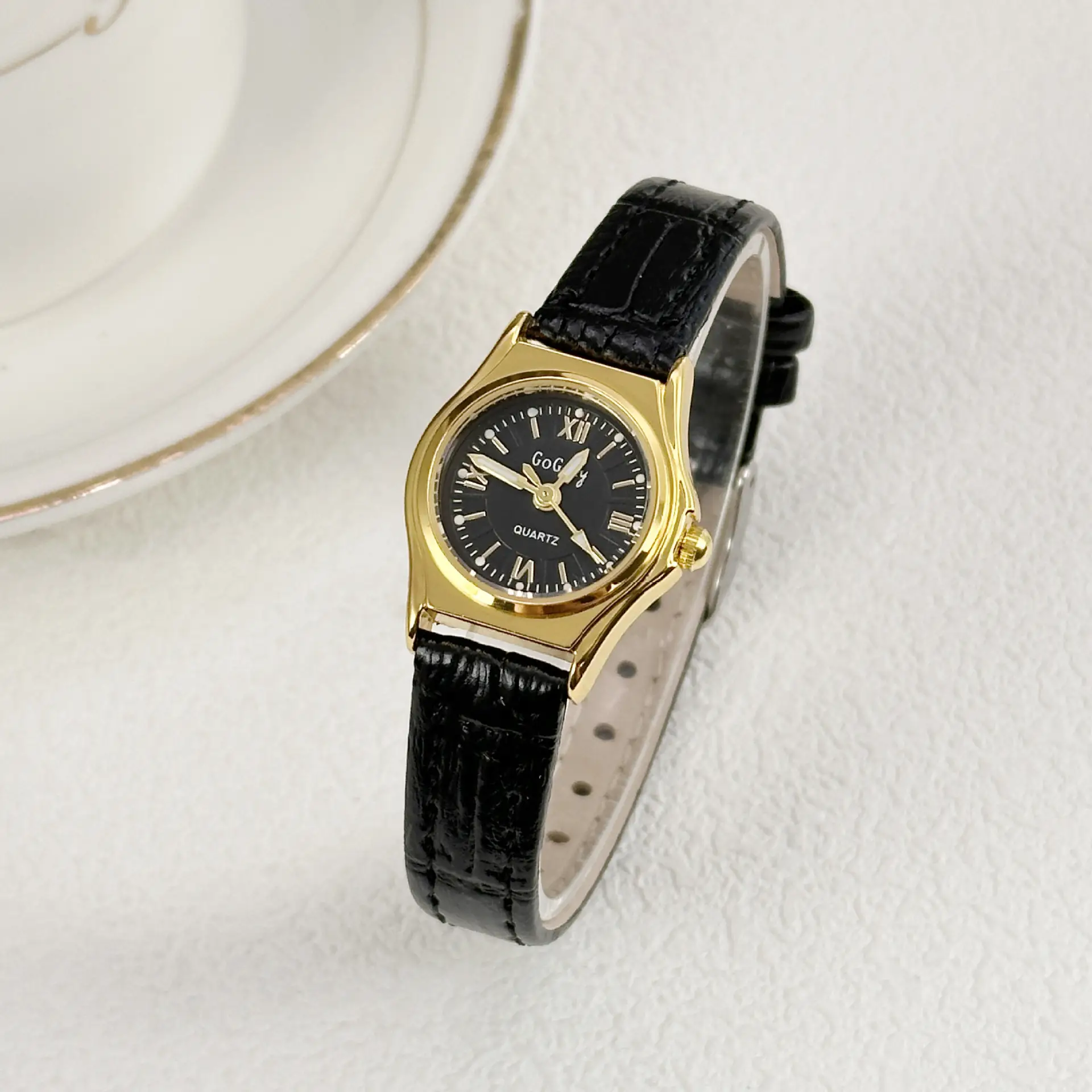 Women's Black Leather Strap Quartz Watch with Silver Case - Image 4