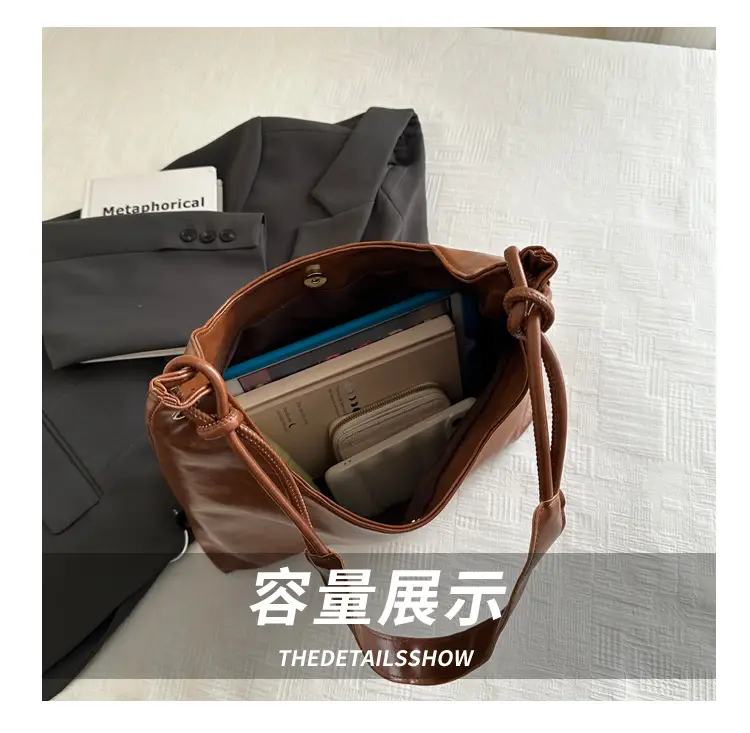 Retro Brown Large Capacity Shoulder Tote Bag — feature 7