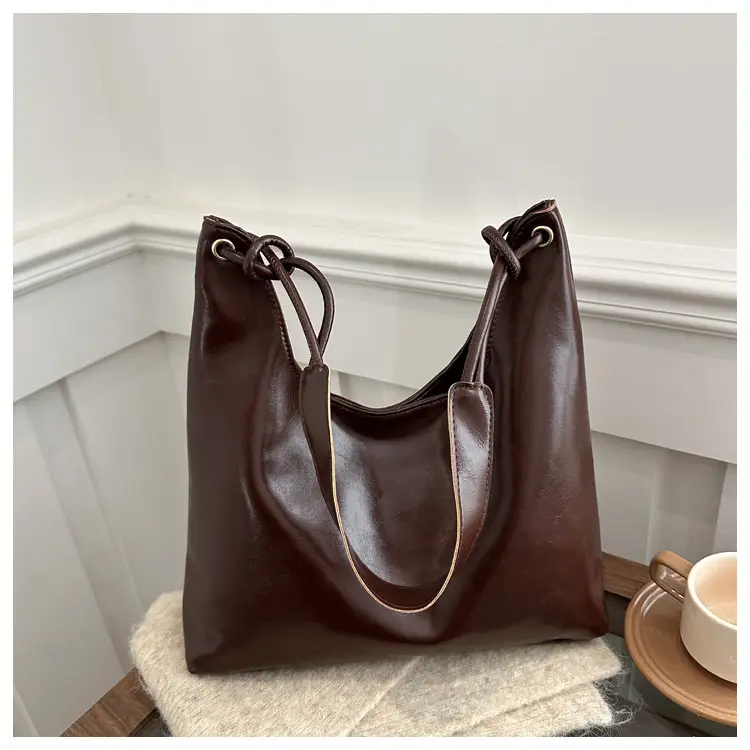 Retro Brown Large Capacity Shoulder Tote Bag - Image 7