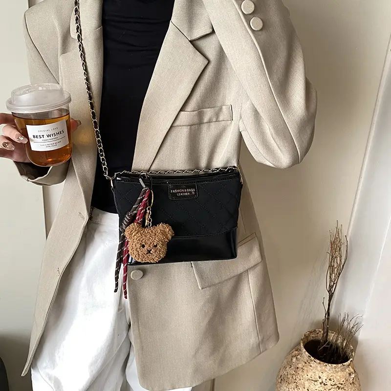 Super Fire Diamond Embroidery Black Chain Shoulder Bag Women