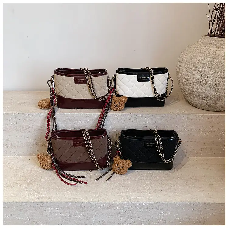 Super Fire Diamond Embroidery Black Chain Shoulder Bag Women — feature 8