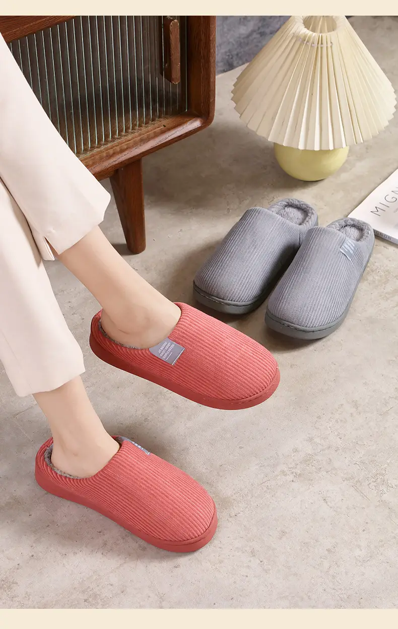 Winter 2025 Cotton Slippers Couple Comfortable Cute Home Fashionable Internet Popular Warm Cotton Shoes Women's Indoor Winter Flat — feature 13