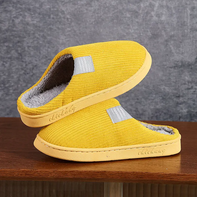 Winter 2025 Cotton Slippers Couple Comfortable Cute Home Fashionable Internet Popular Warm Cotton Shoes Women's Indoor Winter Flat