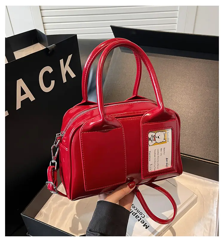 Red Korean Style Shoulder Crossbody Bag 2025 — feature 2