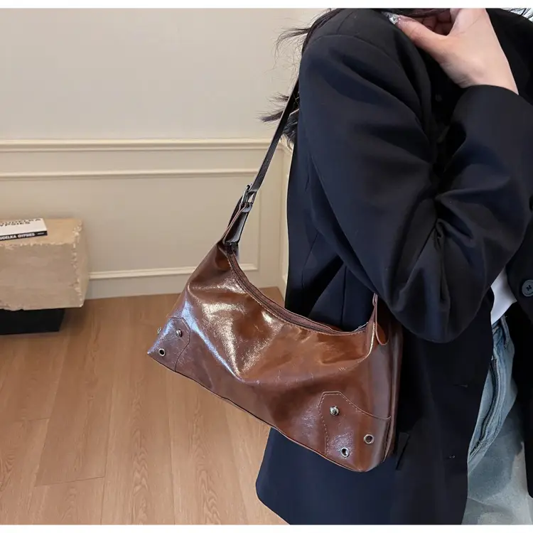 Vintage Maillard Shoulder Bag Women's Large Capacity Leather — feature 13