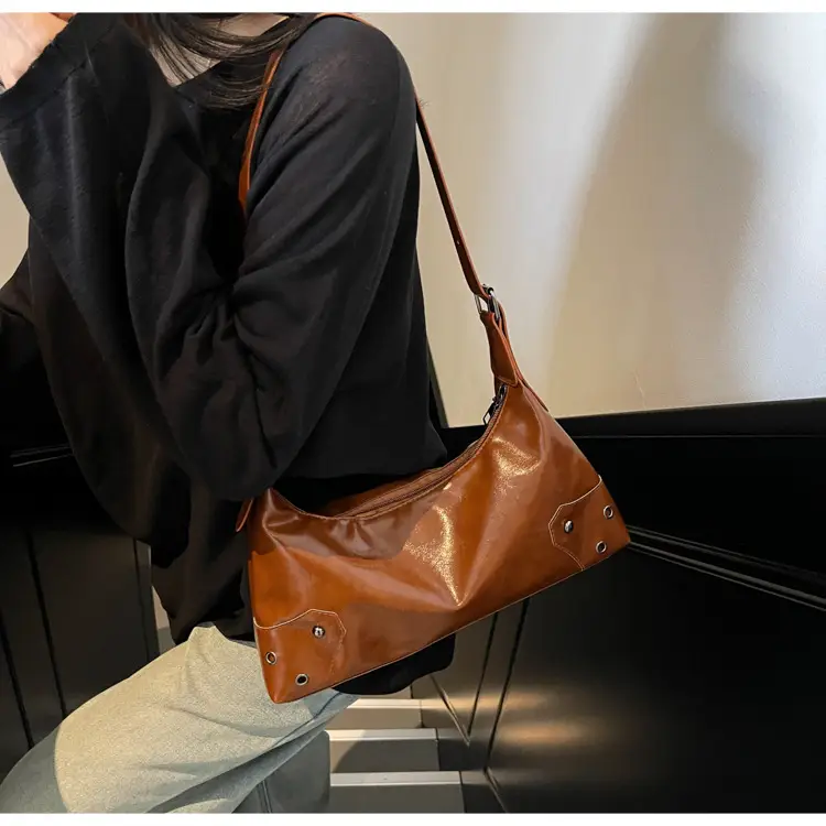 Vintage Maillard Shoulder Bag Women's Large Capacity Leather — feature 23